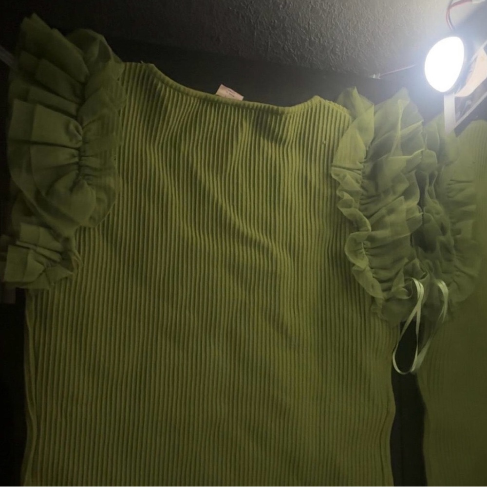Green Ribbed Ruffled Blouse - Picture 2 of 2